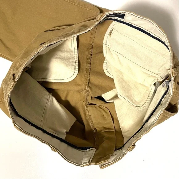 American Eagle Khaki's - Original Straight Leg - Size 32 | 30 - Picture 10 of 14